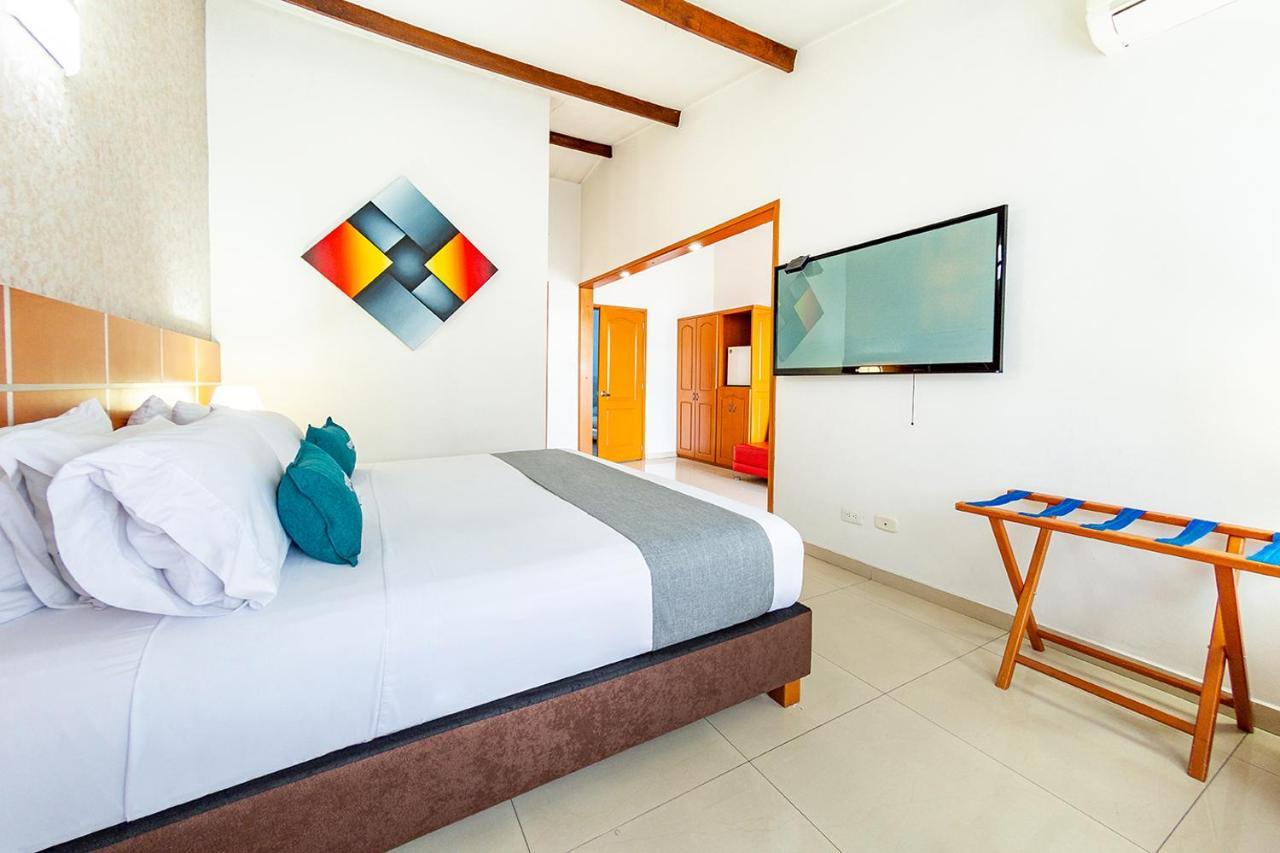 Ayenda Optimum Hotel Pereira Exterior photo